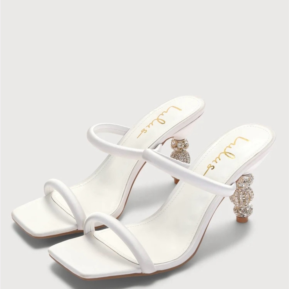 Lulus worn once white satin high heels 6.5